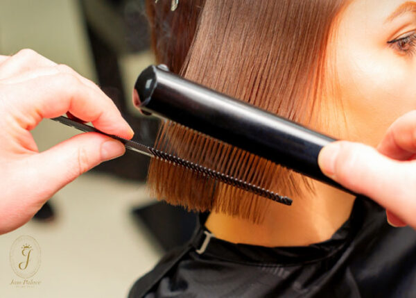 خدمات مو در آرایشگاه زنانه در نیاوران